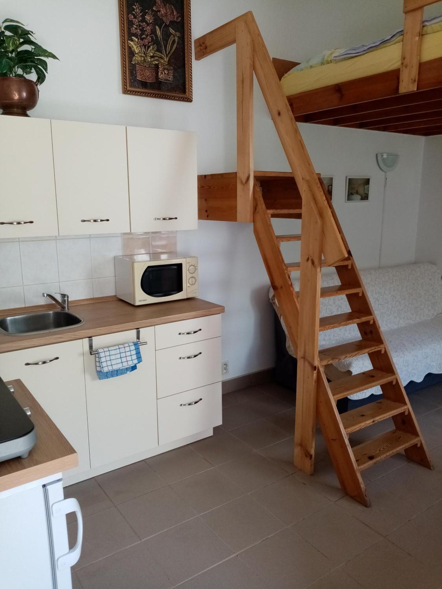 Studio Jindrichuv Hradec Luaran gambar
