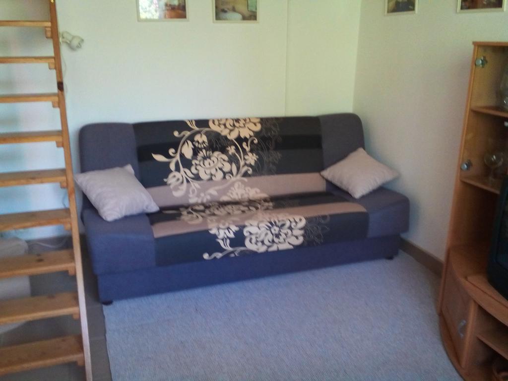 Studio Jindrichuv Hradec Luaran gambar