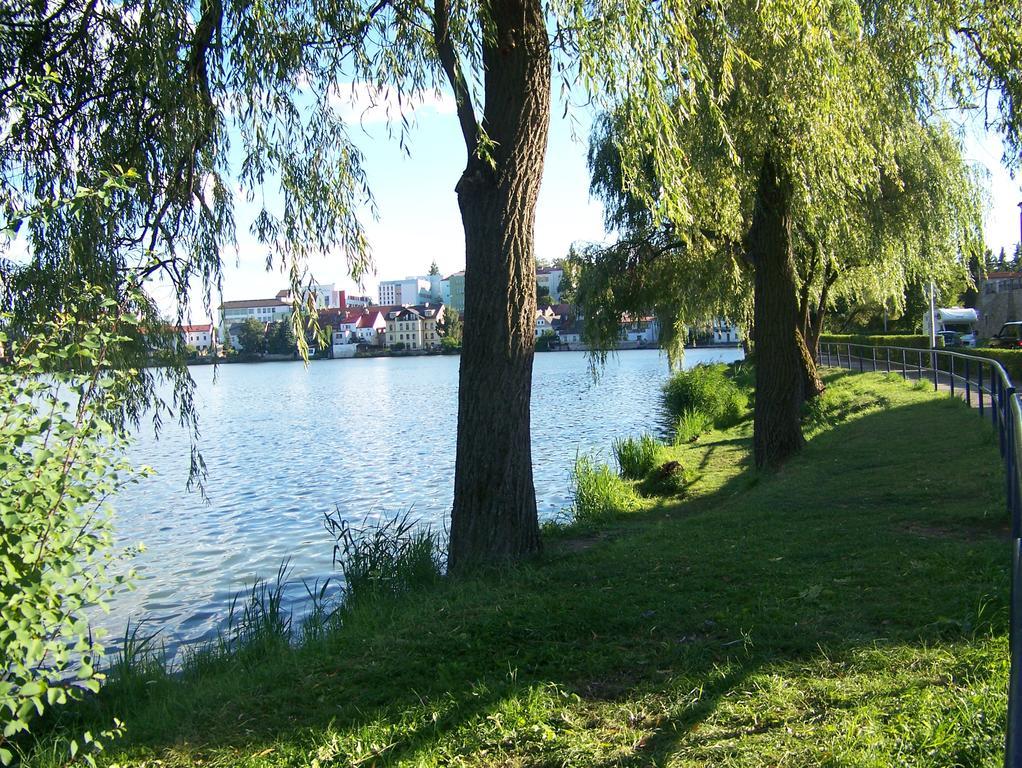 Studio Jindrichuv Hradec Luaran gambar