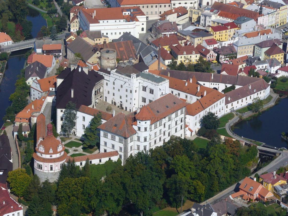 Studio Jindrichuv Hradec Luaran gambar