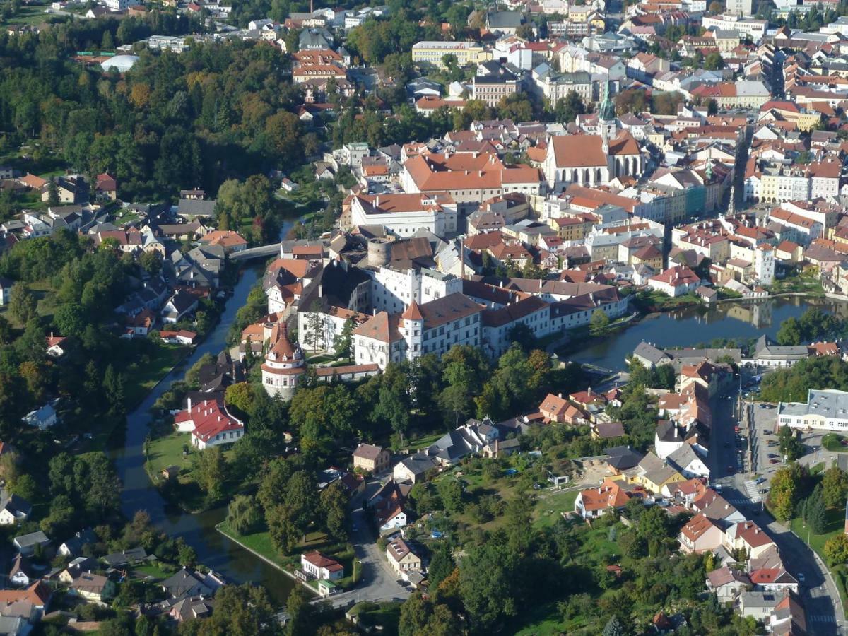 Studio Jindrichuv Hradec Luaran gambar